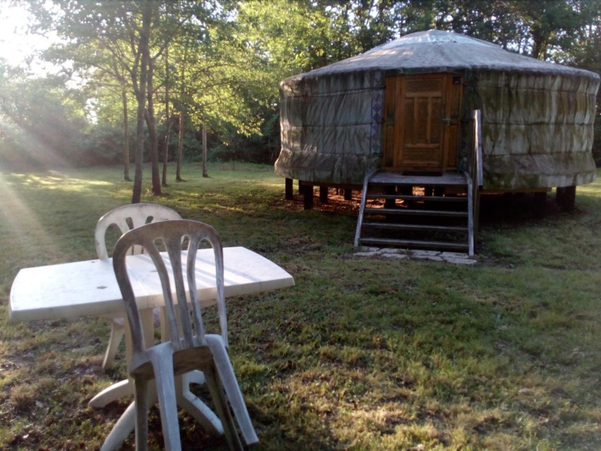 Le Pre Karvain Bed & Breakfast Couddes Екстериор снимка
